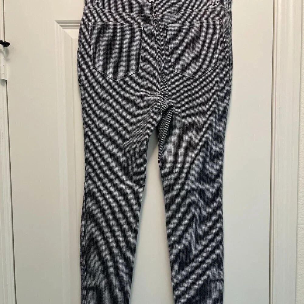 Time and Tru Skinny Pull On Jeans Size Medium EUC - Picture 5 of 7